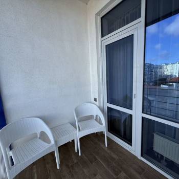 Продается 1-комнатная квартира, 37 м²