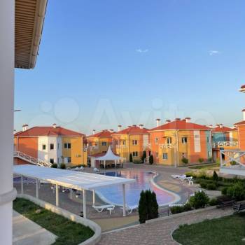 Сдается 1-комнатная квартира, 55 м²