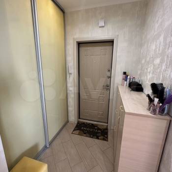 Продается 1-комнатная квартира, 40,4 м²