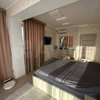 Продается 1-комнатная квартира, 40,4 м²