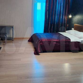 Сдается 1-комнатная квартира, 56 м²