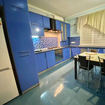 Сдается 1-комнатная квартира, 55 м²