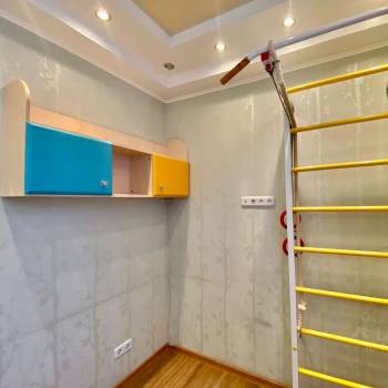 Сдается 1-комнатная квартира, 55 м²