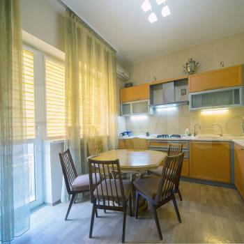 Сдается Дом, 200 м²