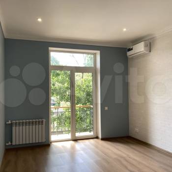 Продается 1-комнатная квартира, 38 м²