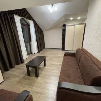 Сдается 2-х комнатная квартира, 85 м²