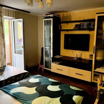 Сдается Многокомнатная квартира, 80 м²