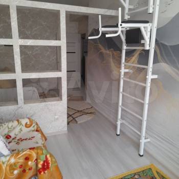 Сдается 1-комнатная квартира, 42 м²