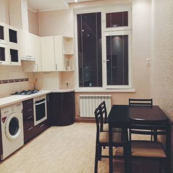 Сдается 1-комнатная квартира, 46 м²