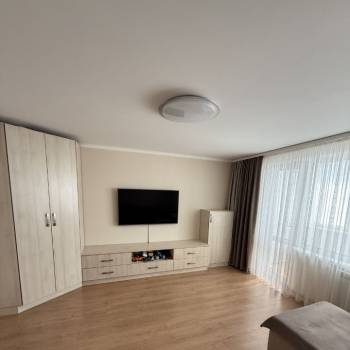 Продается 2-х комнатная квартира, 56 м²