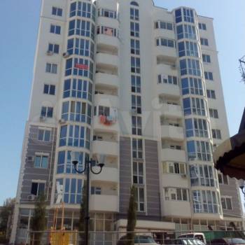 Продается 1-комнатная квартира, 40 м²