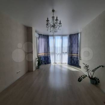 Продается 1-комнатная квартира, 40 м²