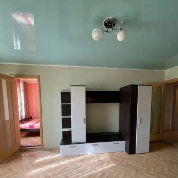 Продается 1-комнатная квартира, 53 м²