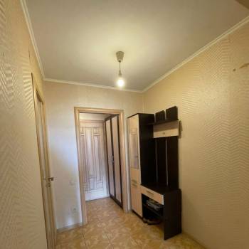 Продается 1-комнатная квартира, 53 м²