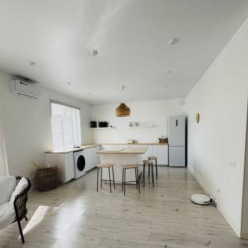 Продается Дом, 140 м²