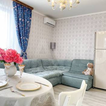 Продается Дом, 180 м²