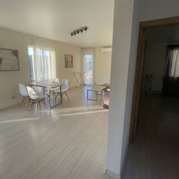 Сдается 2-х комнатная квартира, 60 м²