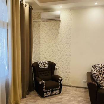 Продается 1-комнатная квартира, 36 м²