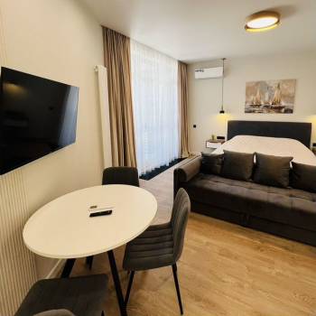 Продается 1-комнатная квартира, 41 м²