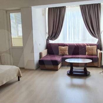 Сдается 1-комнатная квартира, 50 м²