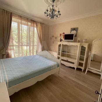 Продается Многокомнатная квартира, 184 м²