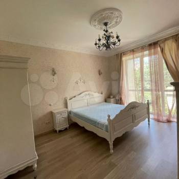 Продается Многокомнатная квартира, 184 м²