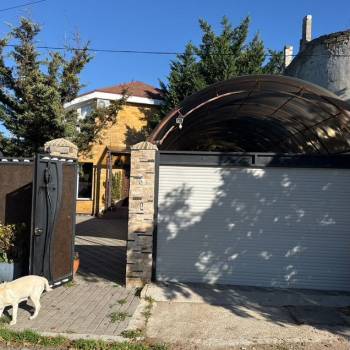 Продается Дом, 350 м²