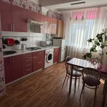 Сдается 1-комнатная квартира, 44 м²