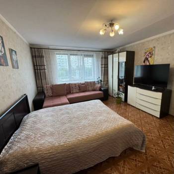 Сдается 2-х комнатная квартира, 76 м²