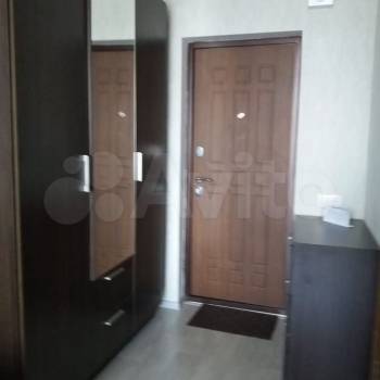 Продается 1-комнатная квартира, 32 м²