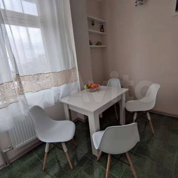 Продается 1-комнатная квартира, 48 м²