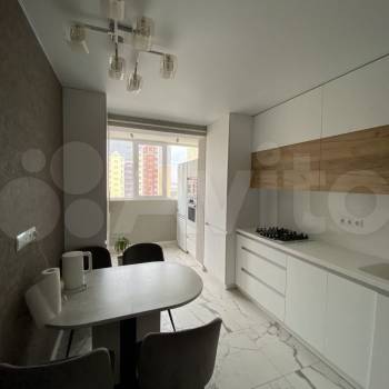 Сдается Многокомнатная квартира, 96 м²