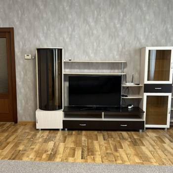 Сдается 2-х комнатная квартира, 100 м²