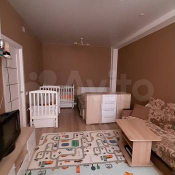 Продается 1-комнатная квартира, 36 м²