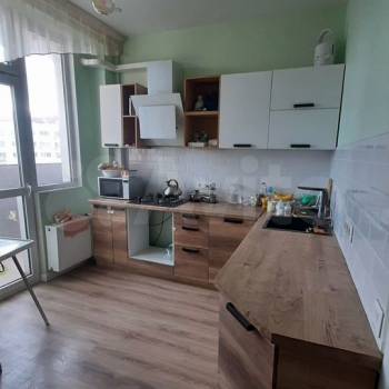 Продается 1-комнатная квартира, 36 м²