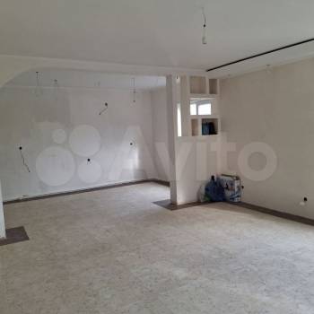 Продается Дом, 180 м²