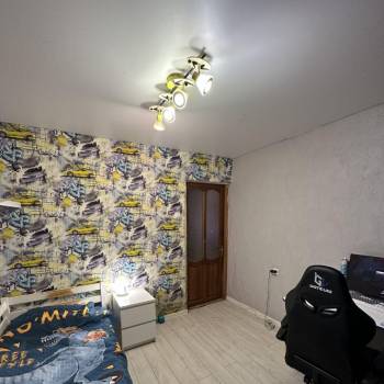 Продается Многокомнатная квартира, 82,2 м²