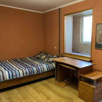 Сдается Многокомнатная квартира, 100 м²