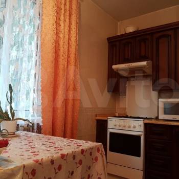 Продается 1-комнатная квартира, 38 м²