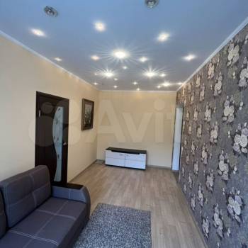 Продается 2-х комнатная квартира, 42 м²