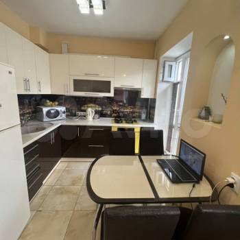 Продается 2-х комнатная квартира, 42 м²