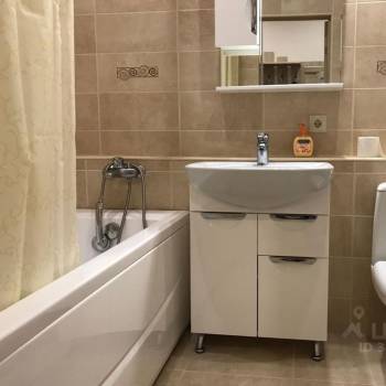 Сдается 1-комнатная квартира, 40 м²