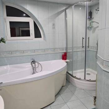 Продается 3-х комнатная квартира, 73 м²