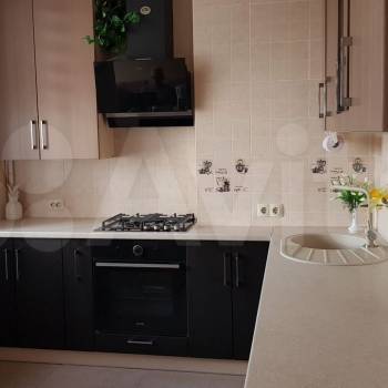 Продается 1-комнатная квартира, 57 м²