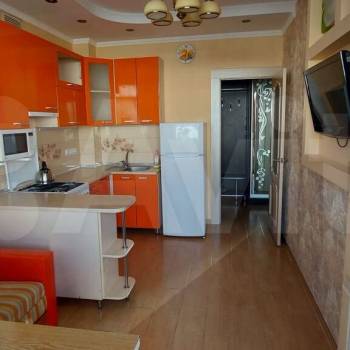 Сдается 1-комнатная квартира, 42 м²