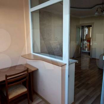 Сдается 1-комнатная квартира, 42 м²