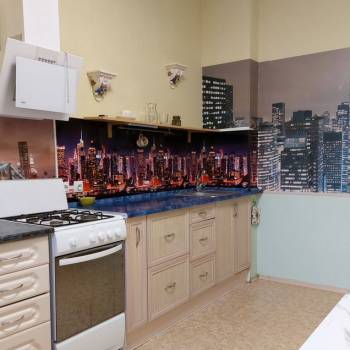 Сдается 1-комнатная квартира, 56 м²