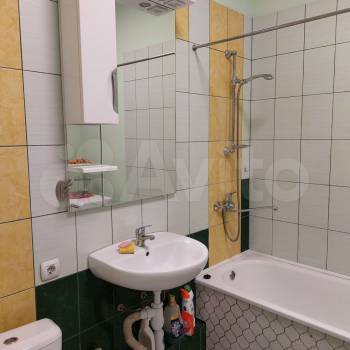 Сдается 1-комнатная квартира, 56 м²