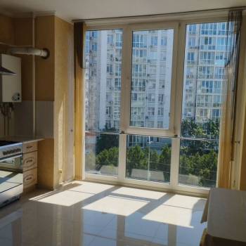 Сдается 1-комнатная квартира, 55 м²