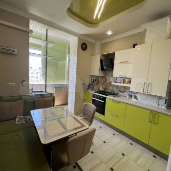 Сдается 1-комнатная квартира, 42 м²